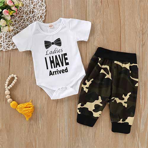 Letter Print Bodysuit And Camouflage Pants Set, zoerea.com