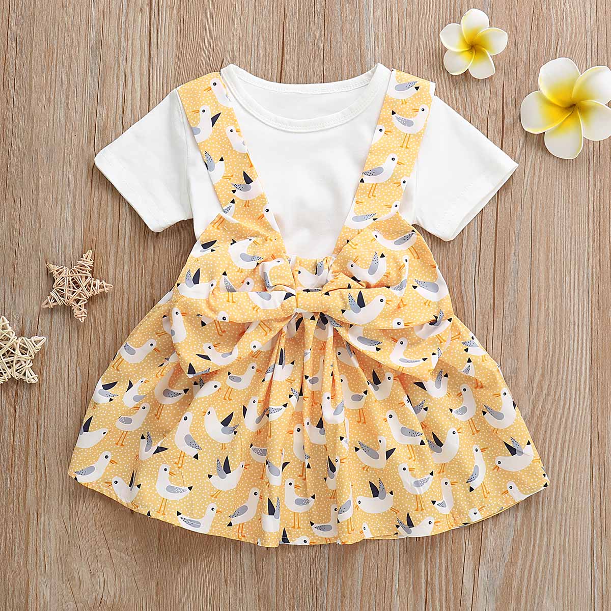 2-piece White Tee And Bow Suspender Skirt Set, zoerea.com
