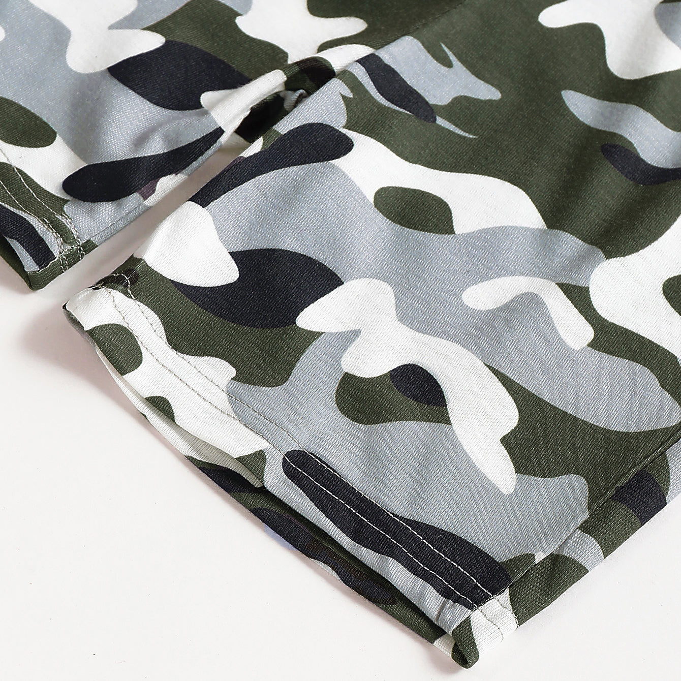 2-piece Trendy Letter Print T-shirt And Strappy Camouflage Shorts, zoerea.com